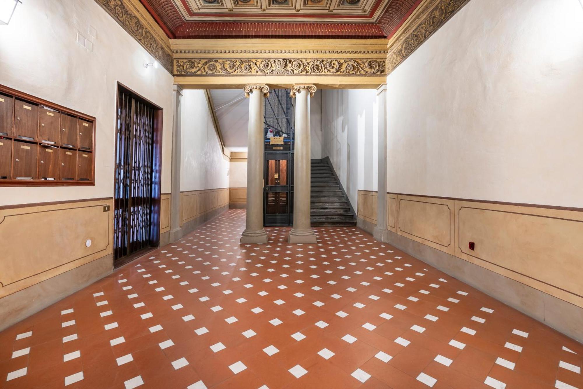 Historic Borgo Ognissanti, 8 Appartement Florence