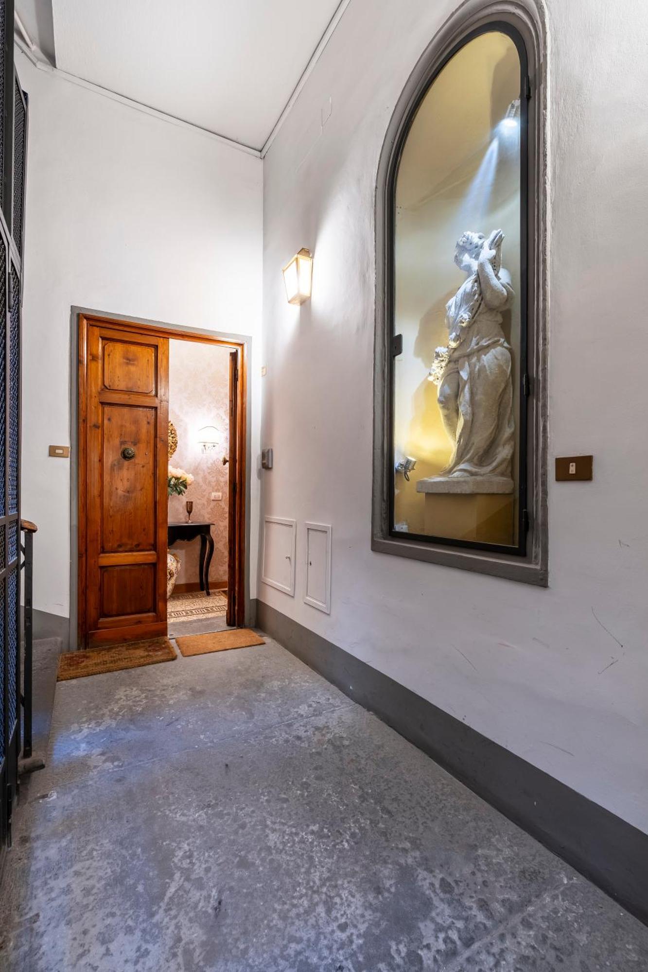 Historic Borgo Ognissanti, 8 Appartement *