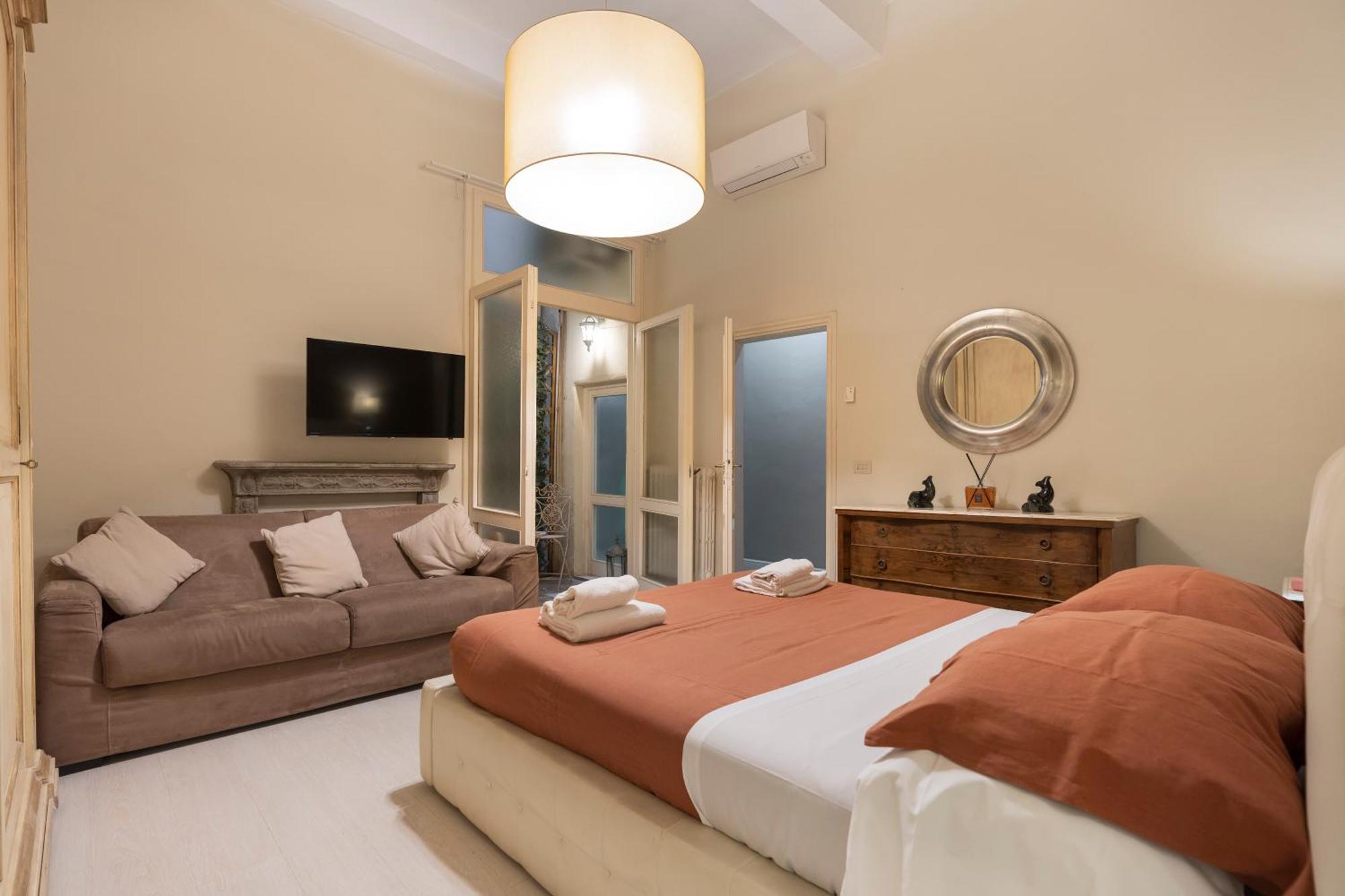 Historic Borgo Ognissanti, 8 Appartement